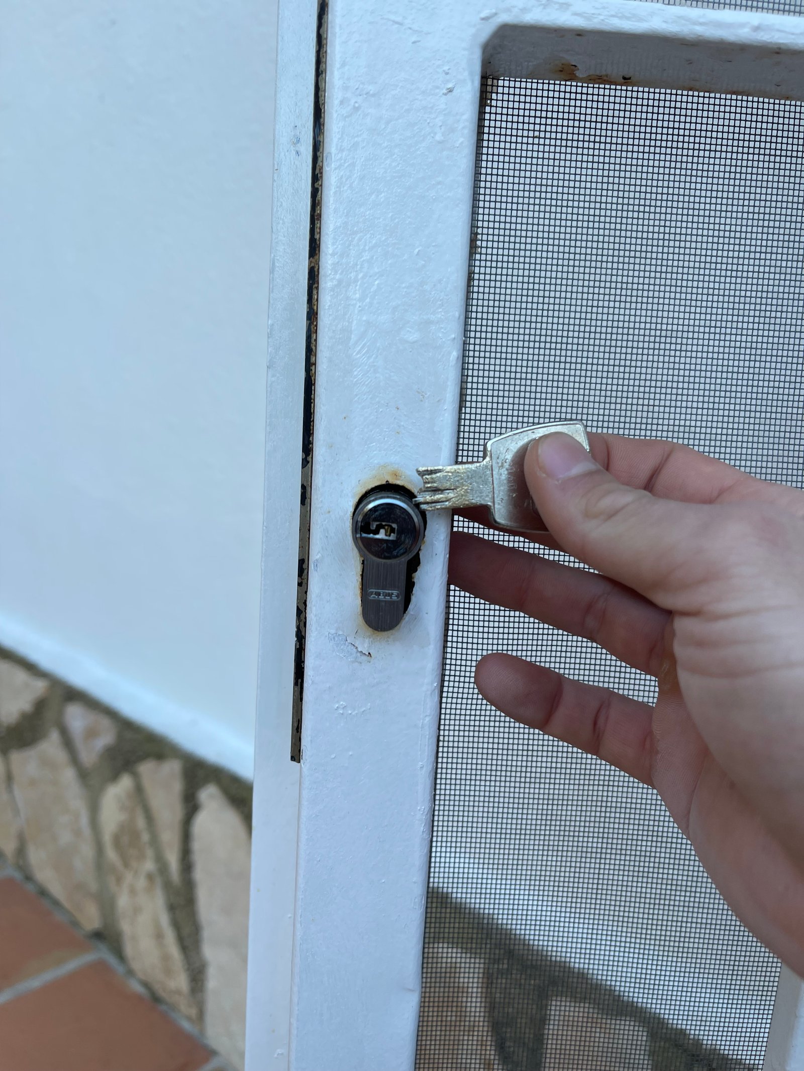 Apertura de puerta en Moraira